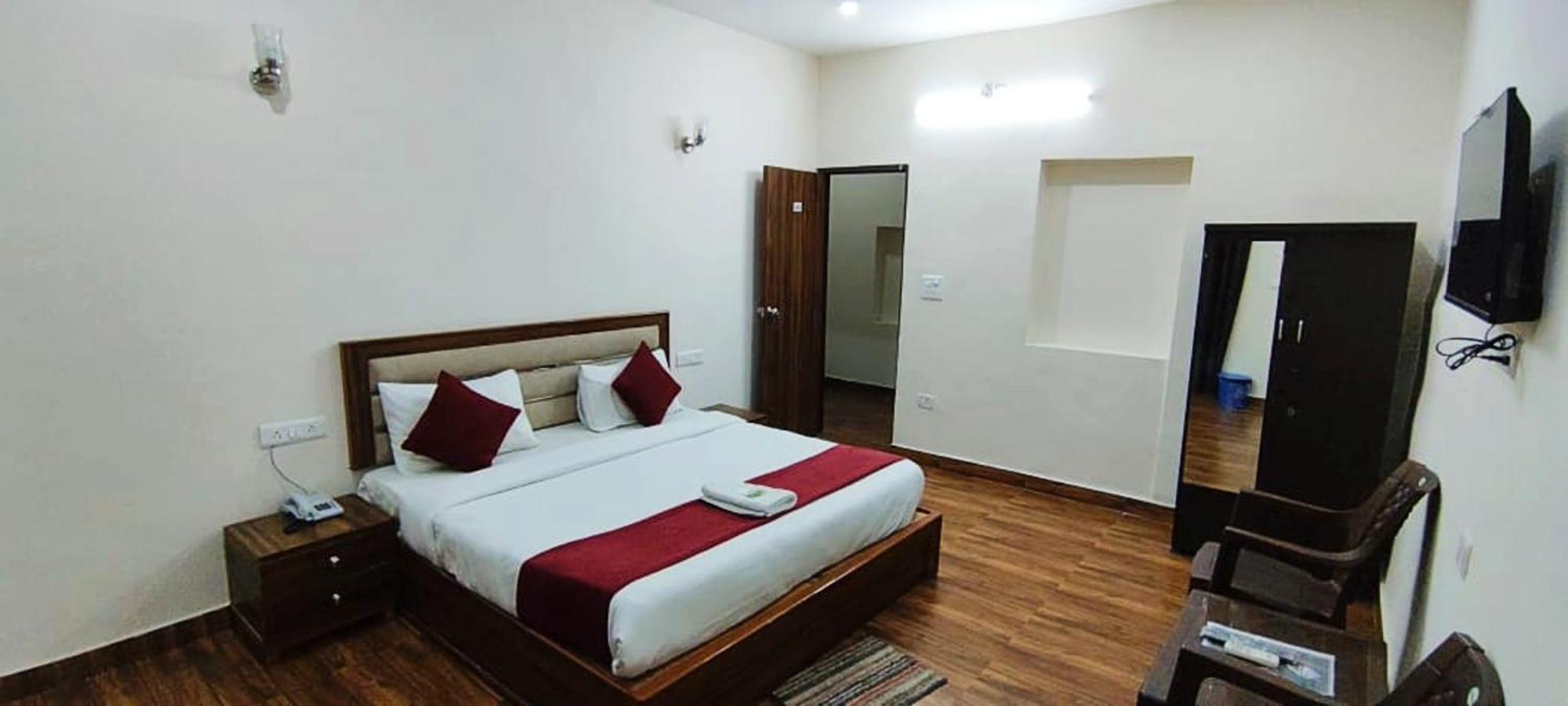Luxury Rooms In Safdarjung Enclave Near Aiims & Safdarjung Hospital Nova Deli Exterior foto