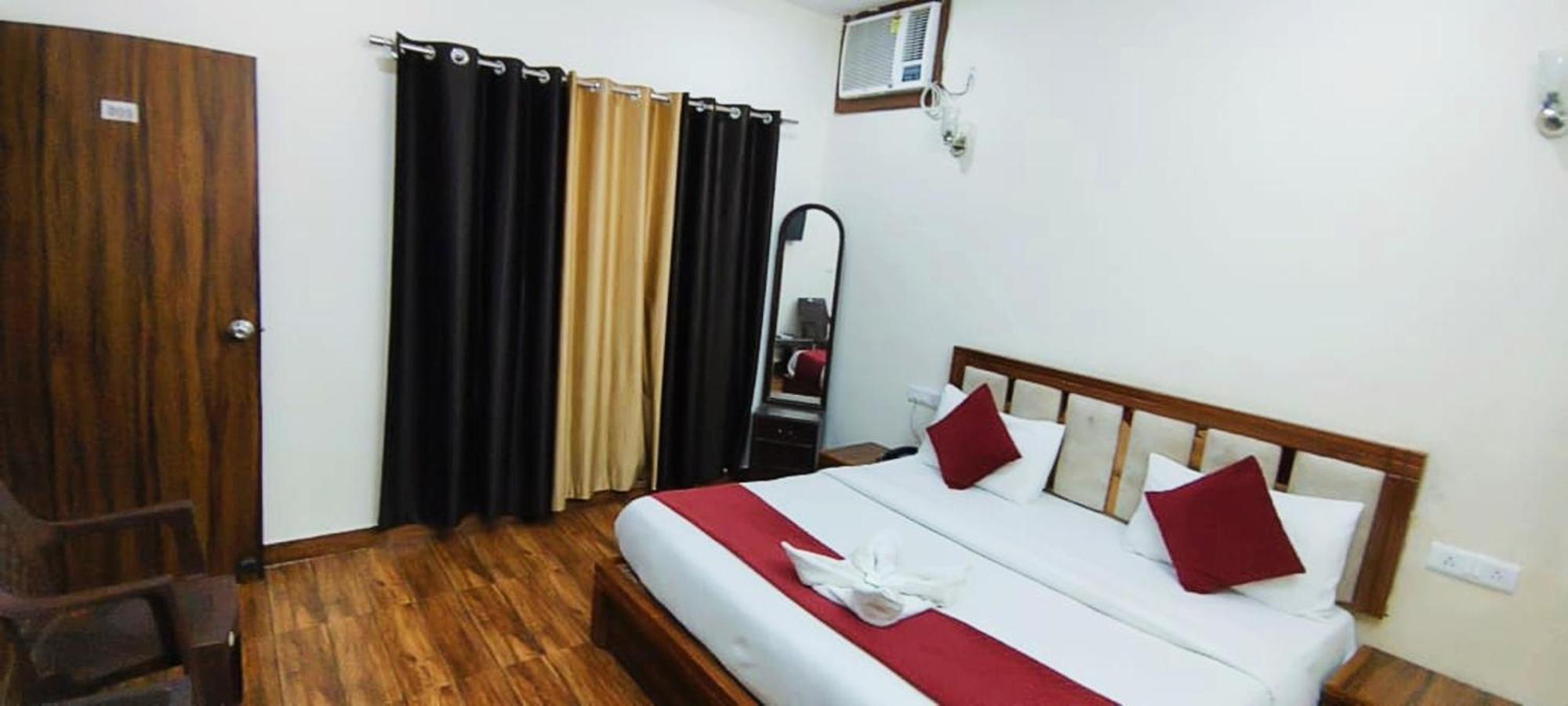 Luxury Rooms In Safdarjung Enclave Near Aiims & Safdarjung Hospital Nova Deli Exterior foto