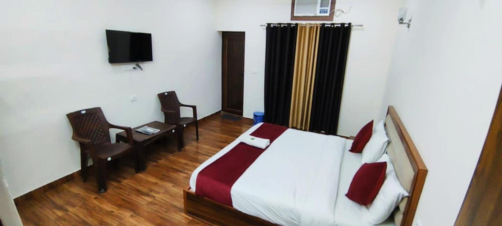 Luxury Rooms In Safdarjung Enclave Near Aiims & Safdarjung Hospital Nova Deli Exterior foto
